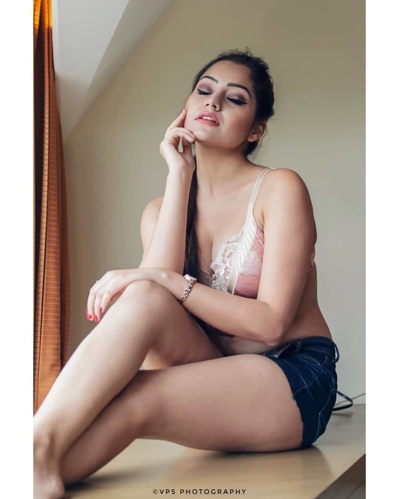 Indian Hot Model Ki Zabardast Nude Photos 1