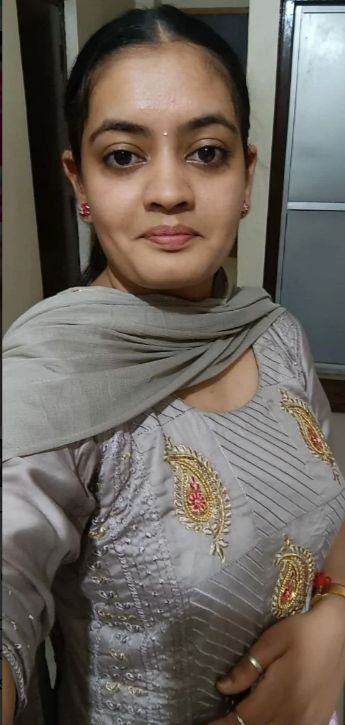 Young Bangladeshi Housewife Ready For Sex With Husband