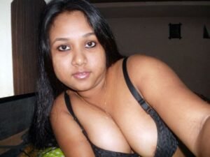 indian College girls expose big boobs 4