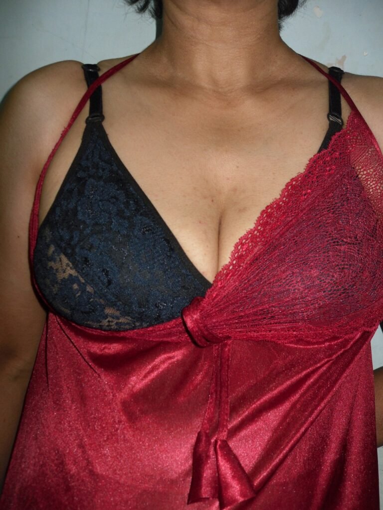 indian beautiful nude aunty big boobs