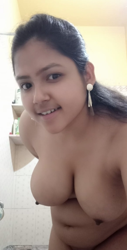 chubby big boobs girl naked in horny mood