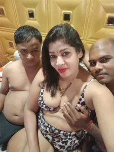 threesome sex photos