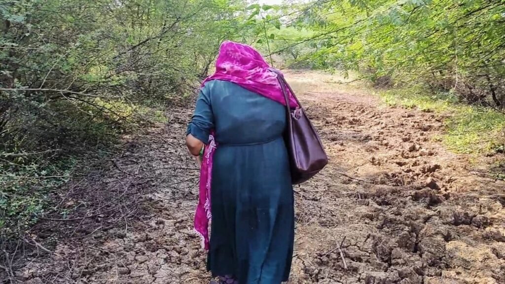 Indian Girlfriend ki Boyfriend ne ki jungle me chudai 2 jungle me chudai