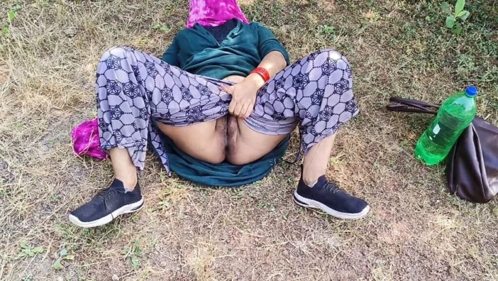 Indian Girlfriend ki Boyfriend ne ki jungle me chudai 3 jungle me chudai